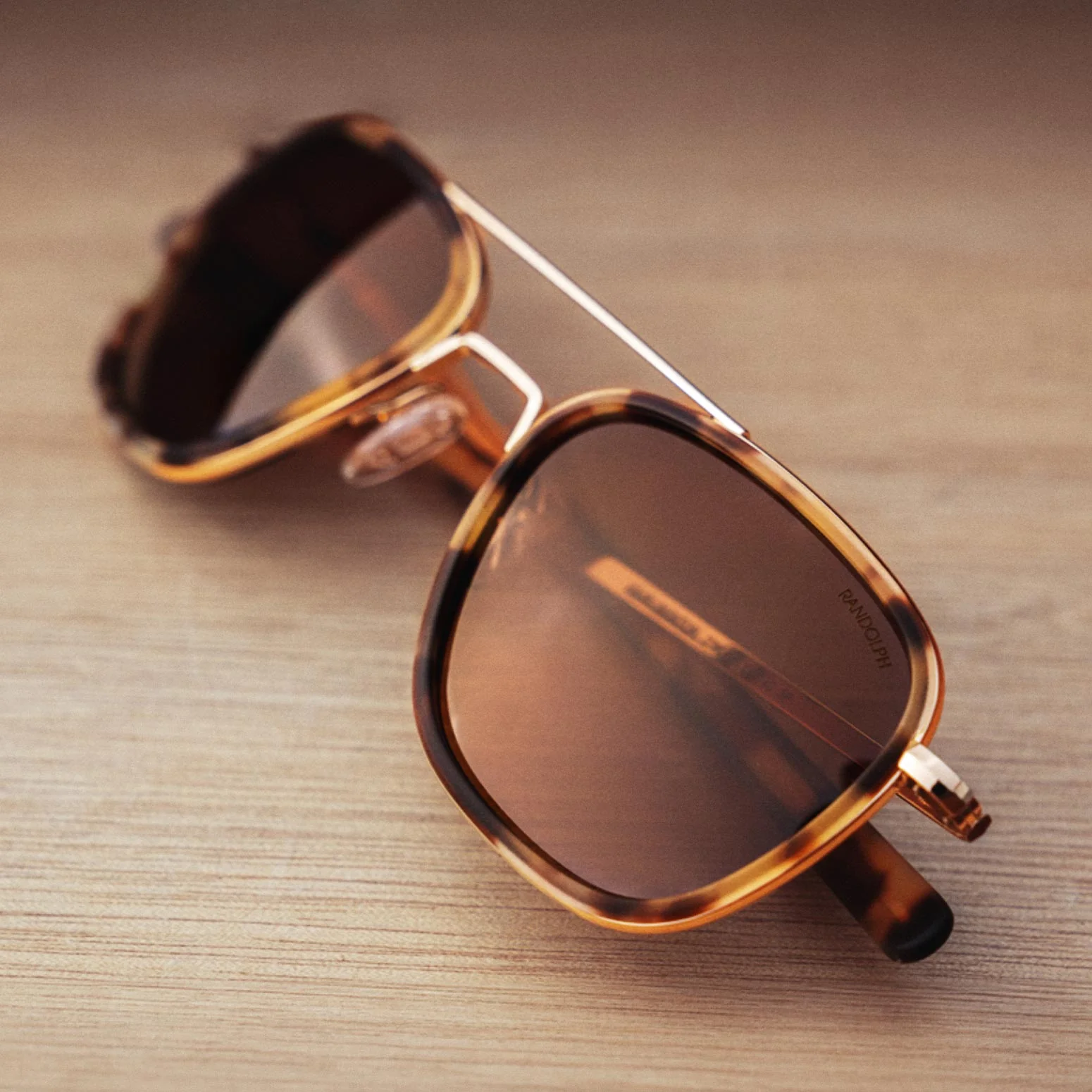 Aviator Fusion - 23k Gold & Dark Caramel Tortoise Inlay & Cape Sand